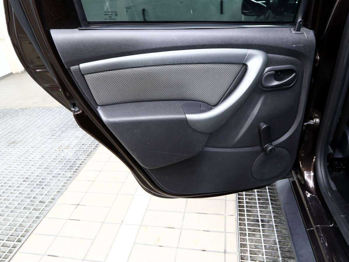 Renault Duster с пробегом — 2016 год. Фото: #15