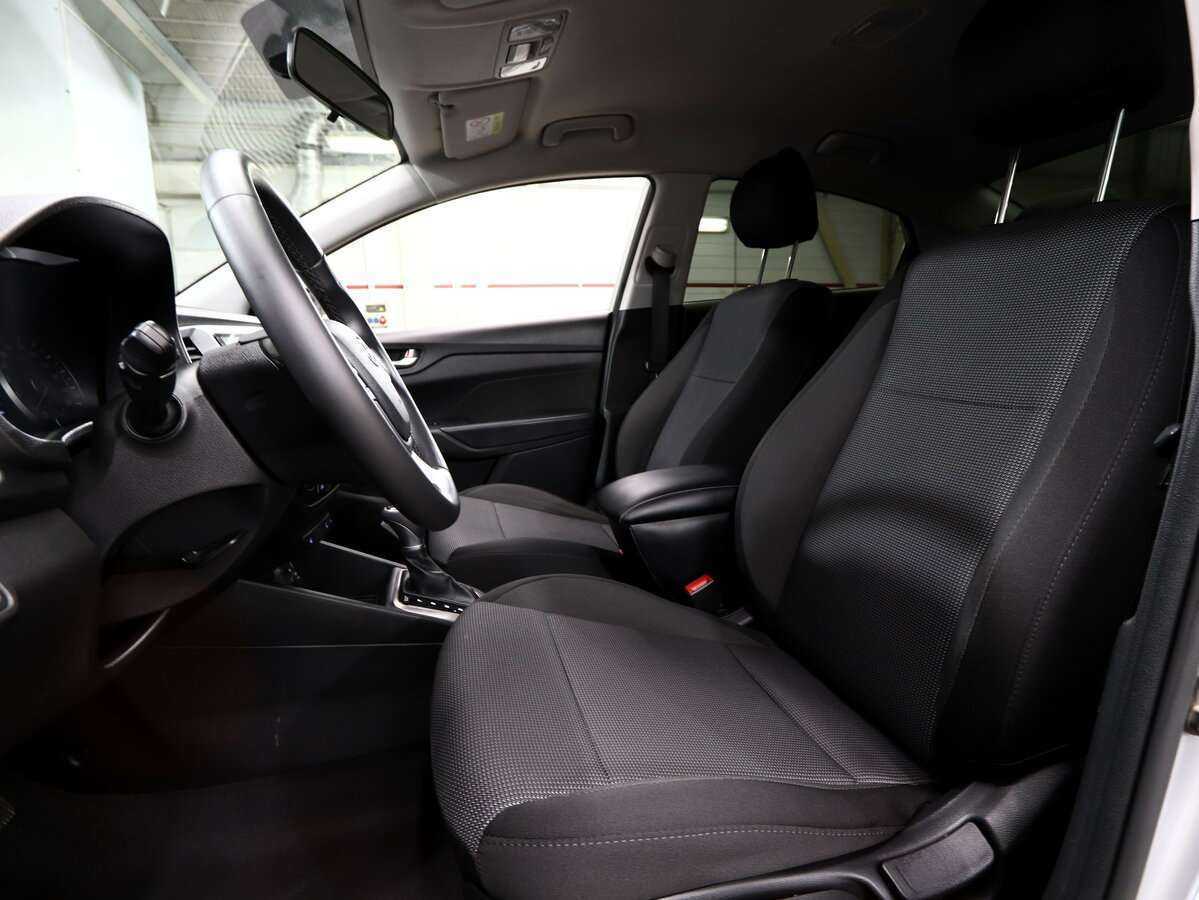 Hyundai Solaris с пробегом — 2020 год. Фото: #8