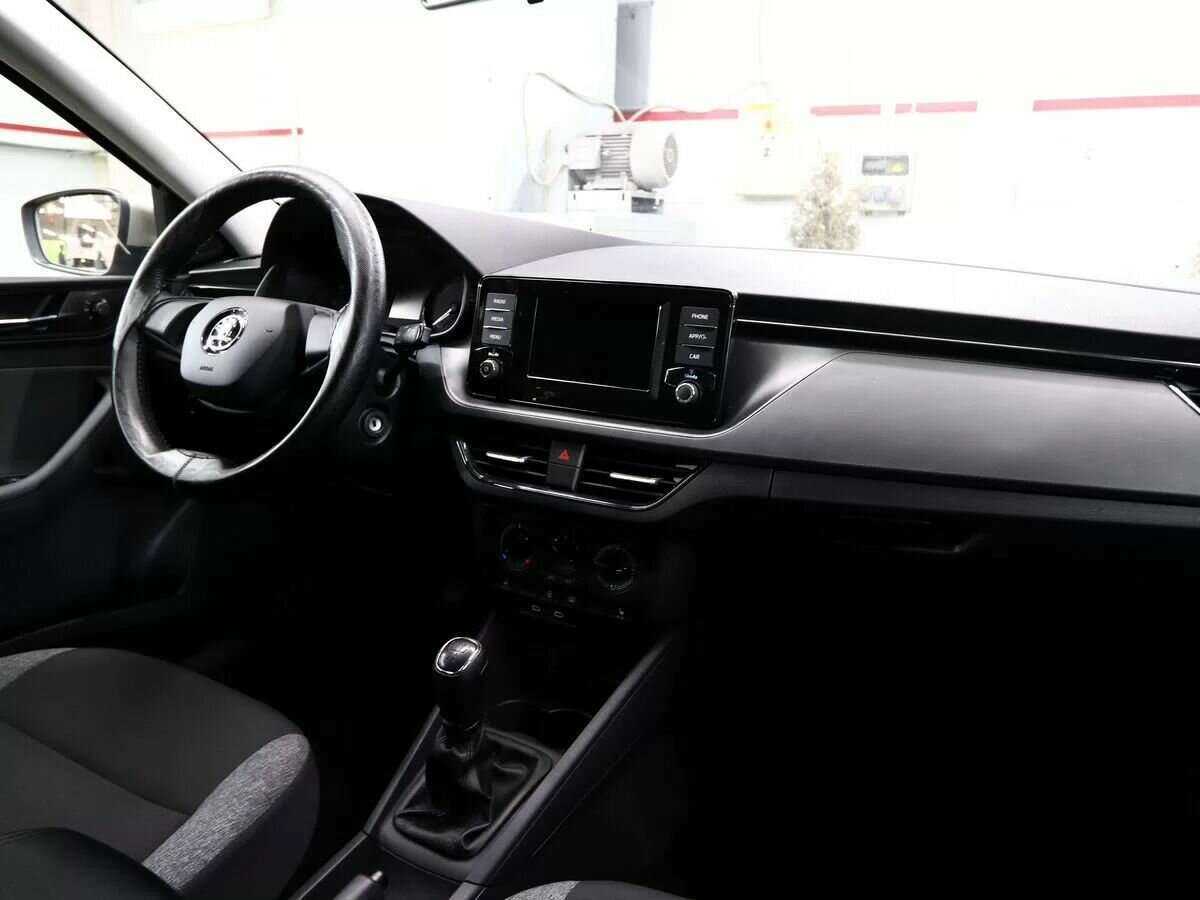 Skoda Rapid с пробегом — 2020 год. Фото: #8