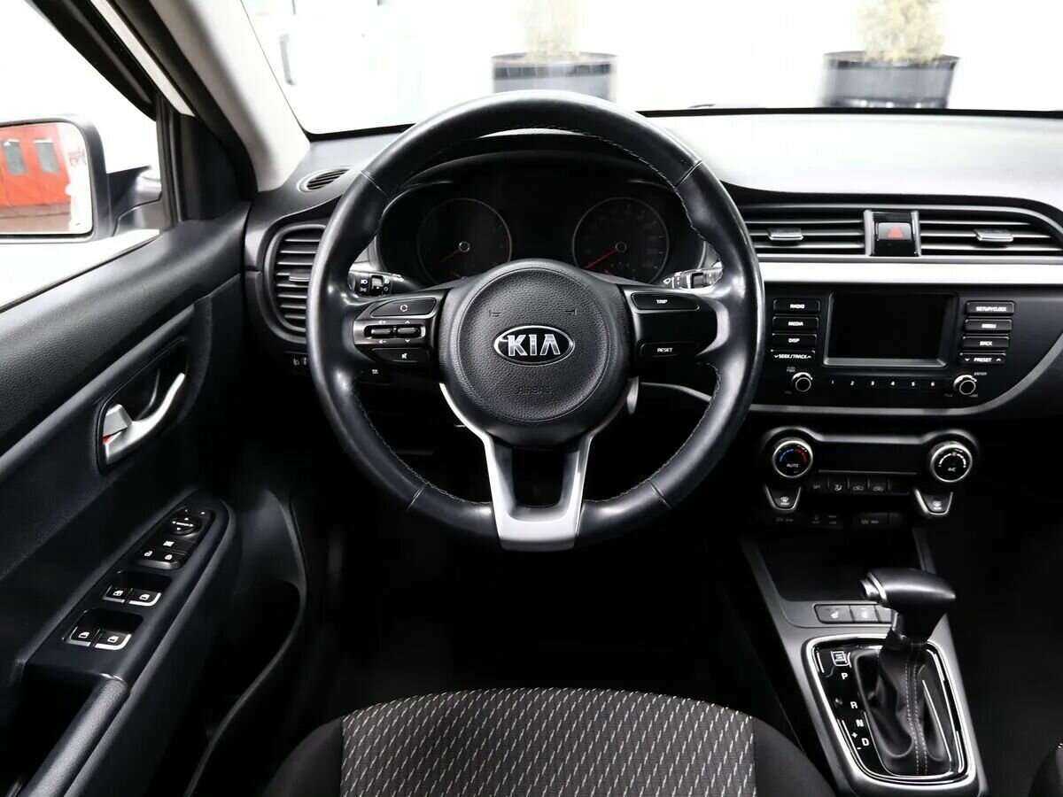 Kia Rio с пробегом — 2018 год. Фото: #11