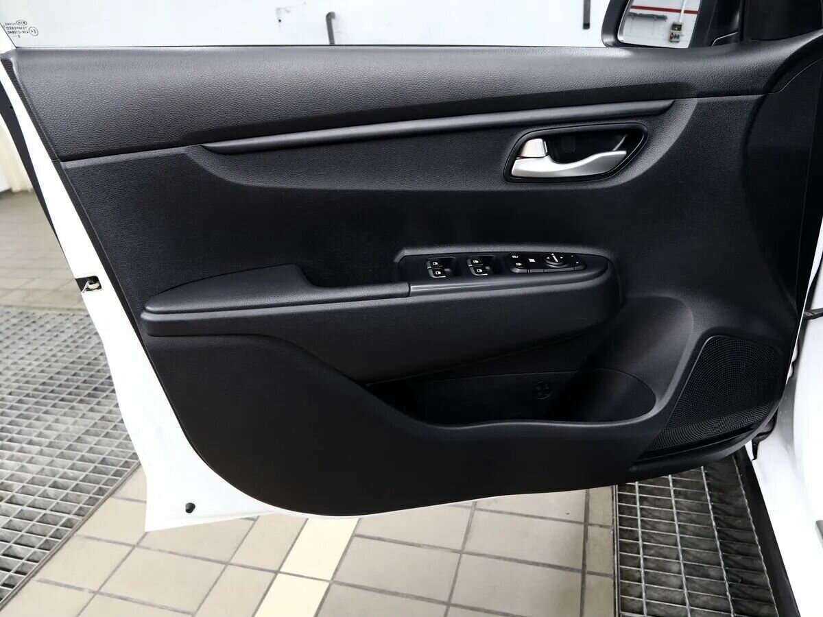 Kia Rio с пробегом — 2018 год. Фото: #14