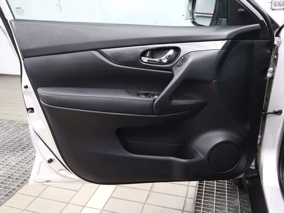 Nissan X-Trail с пробегом — 2015 год. Фото: #7