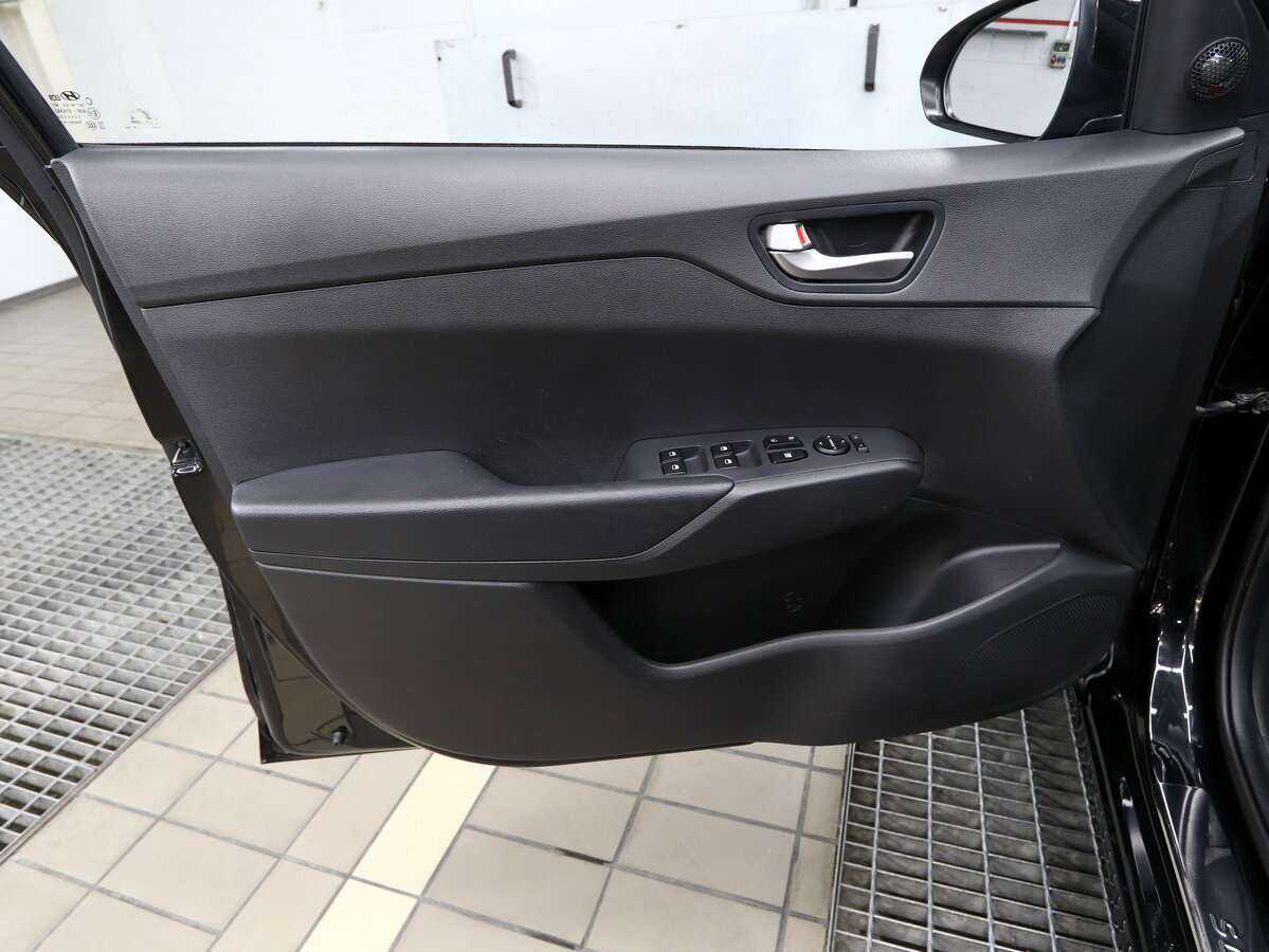 Hyundai Solaris с пробегом — 2020 год. Фото: #6