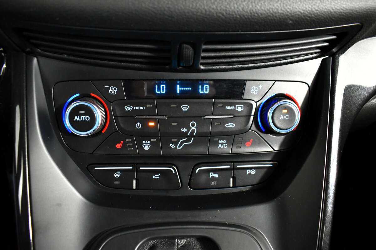 Ford Kuga с пробегом — 2017 год. Фото: #13