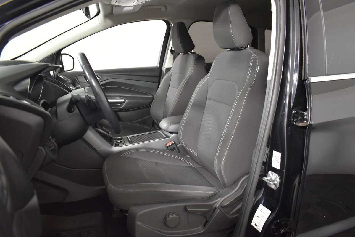 Ford Kuga с пробегом — 2017 год. Фото: #8