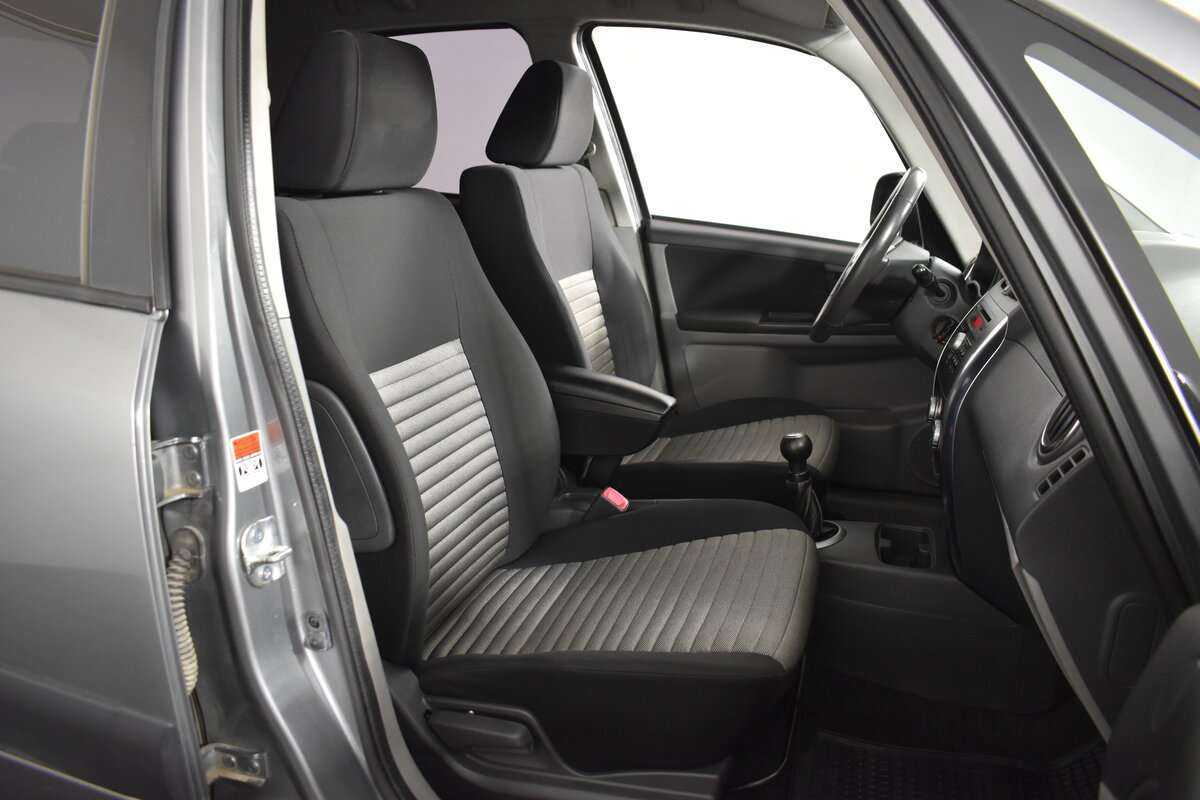 Suzuki SX4 с пробегом — 2013 год. Фото: #7