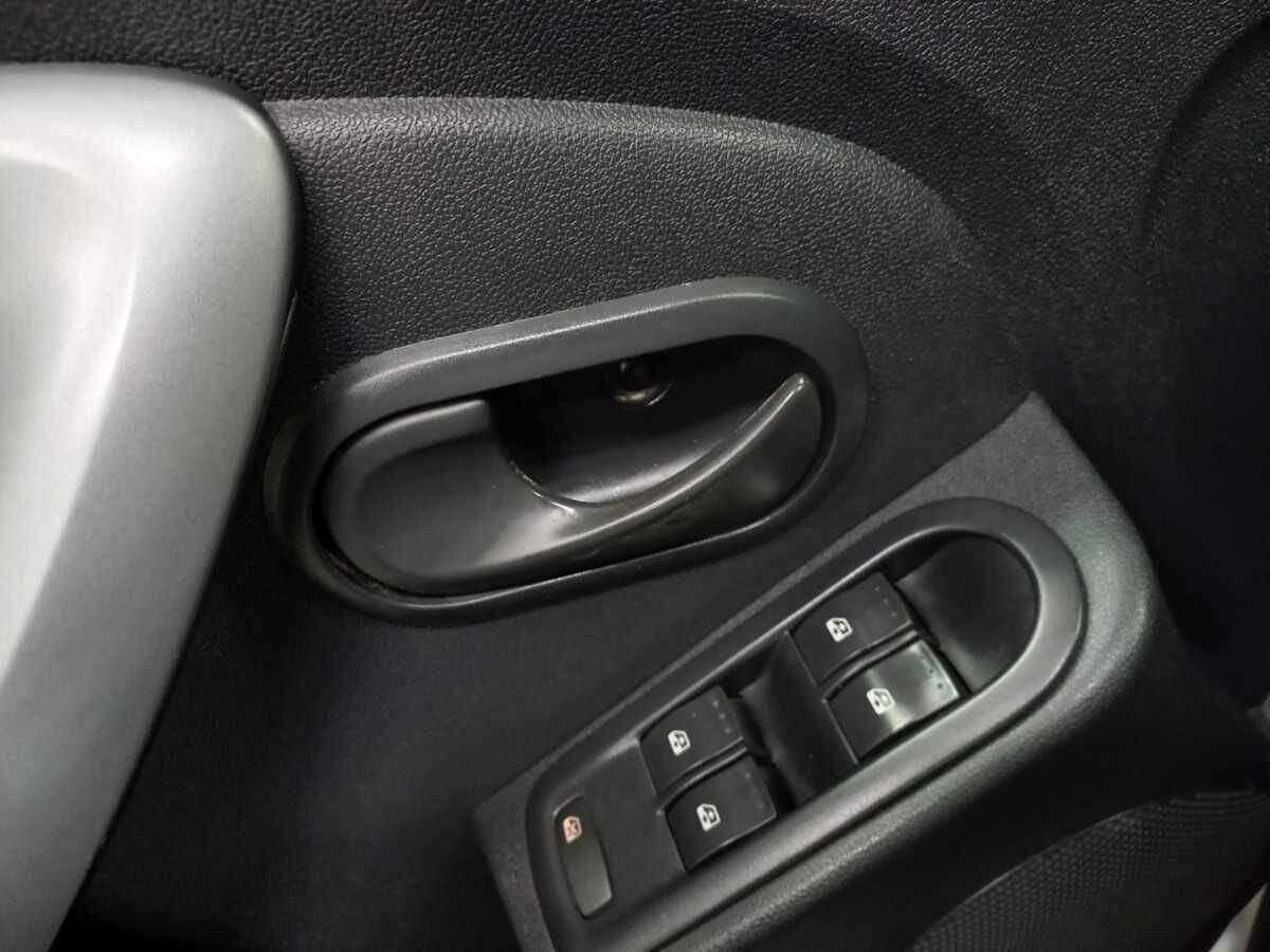 Renault Duster с пробегом — 2012 год. Фото: #13