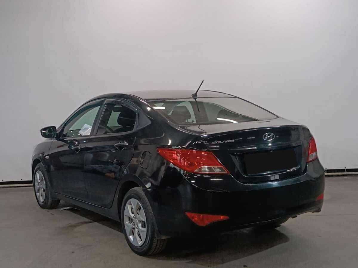 Hyundai Solaris с пробегом — 2016 год. Фото: #6