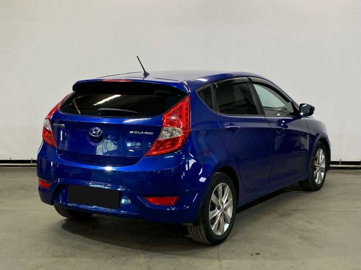 Hyundai Solaris с пробегом — 2012 год. Фото: #4