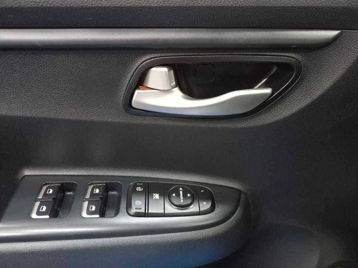 Kia Rio с пробегом — 2018 год. Фото: #16