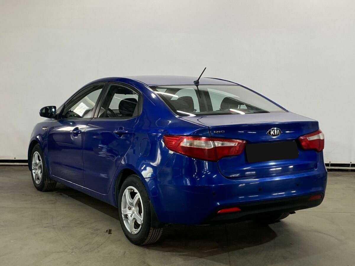 Kia Rio с пробегом — 2013 год. Фото: #6