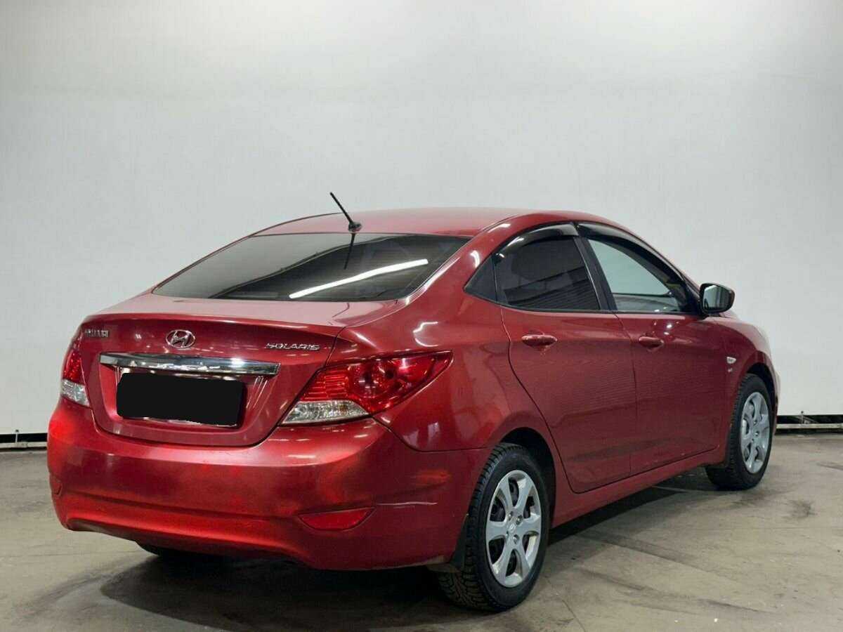 Hyundai Solaris с пробегом — 2013 год. Фото: #4