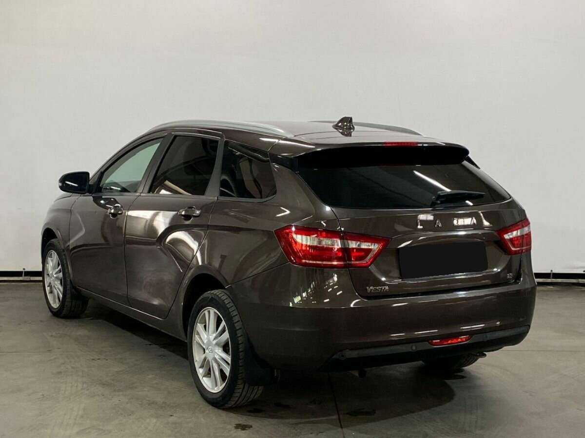 Lada (ВАЗ) Vesta с пробегом — 2018 год. Фото: #6