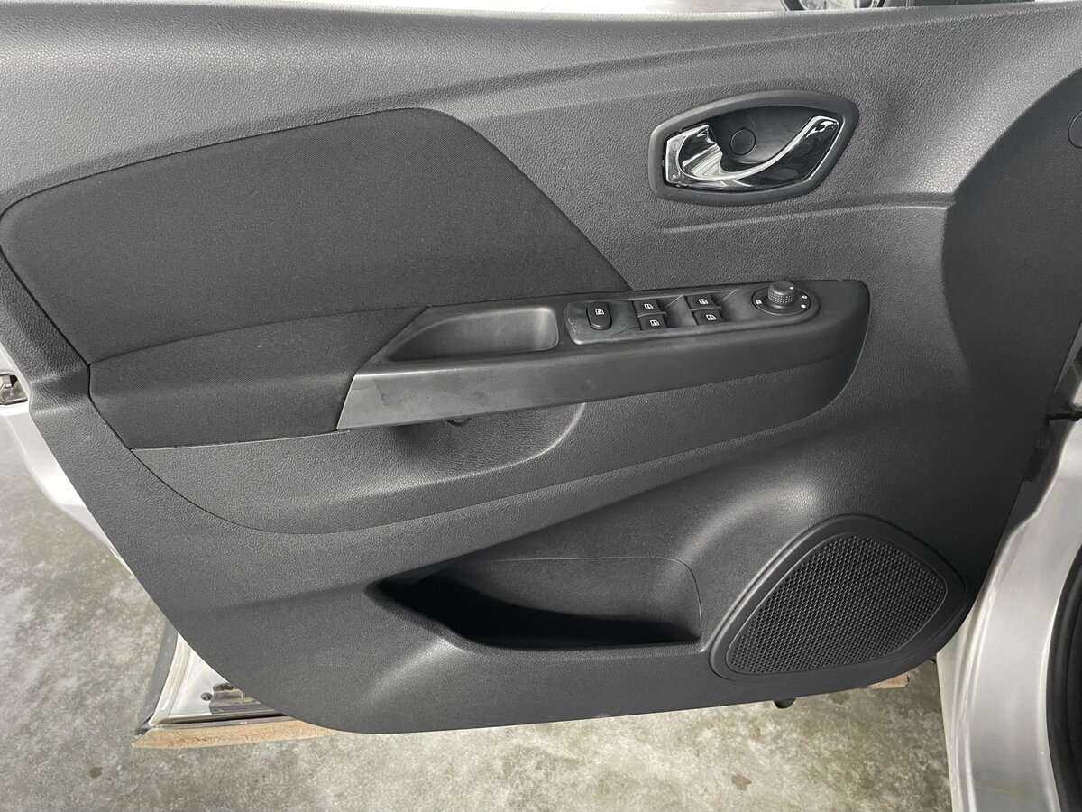 Renault Kaptur с пробегом — 2016 год. Фото: #19