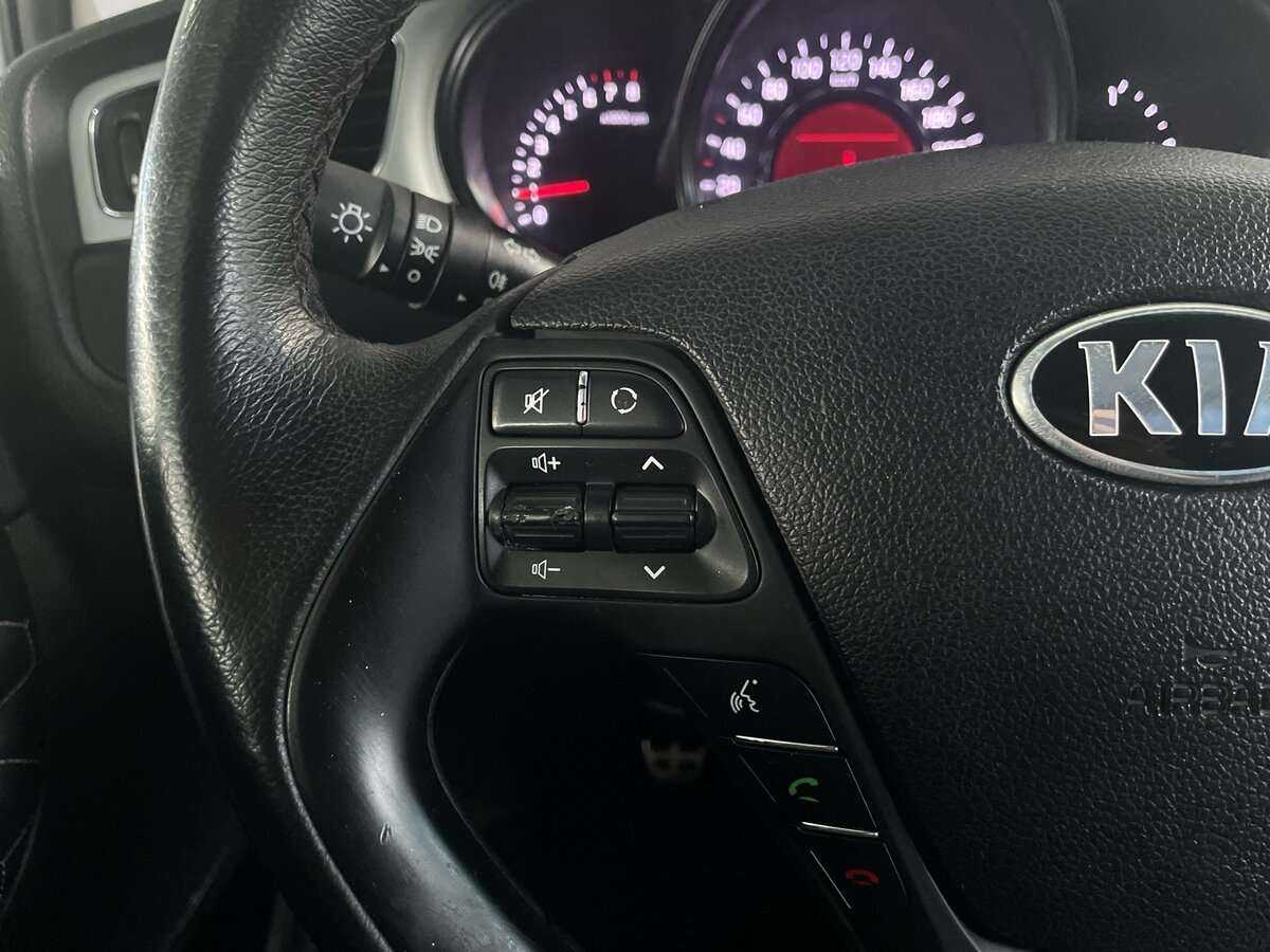 Kia Ceed с пробегом — 2013 год. Фото: #11