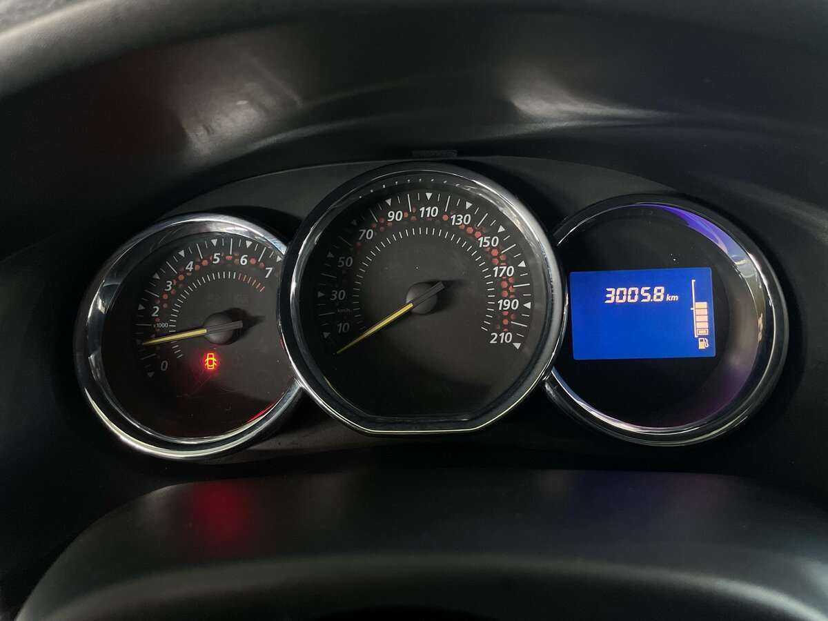 Renault Sandero с пробегом — 2018 год. Фото: #11