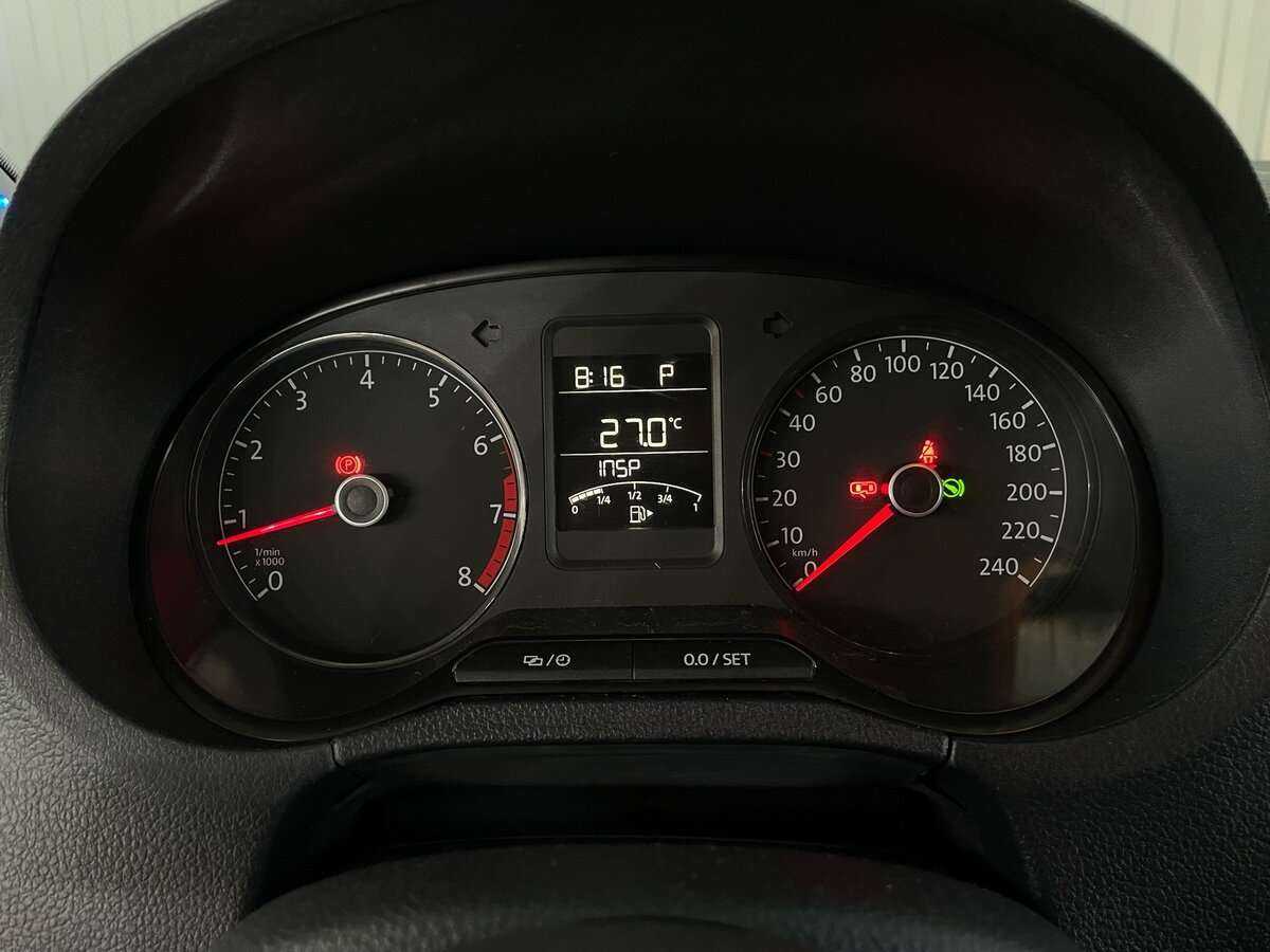 Volkswagen Polo с пробегом — 2018 год. Фото: #10