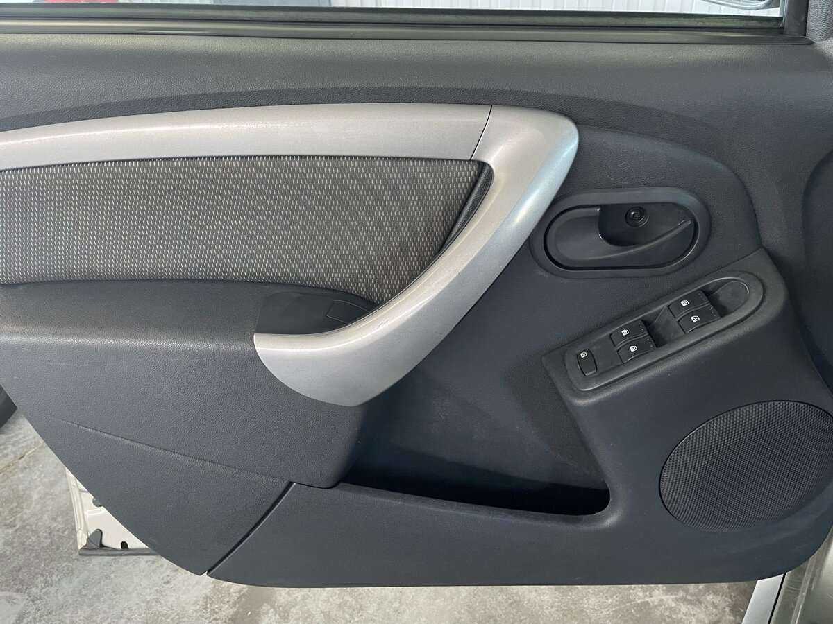 Renault Duster с пробегом — 2013 год. Фото: #15