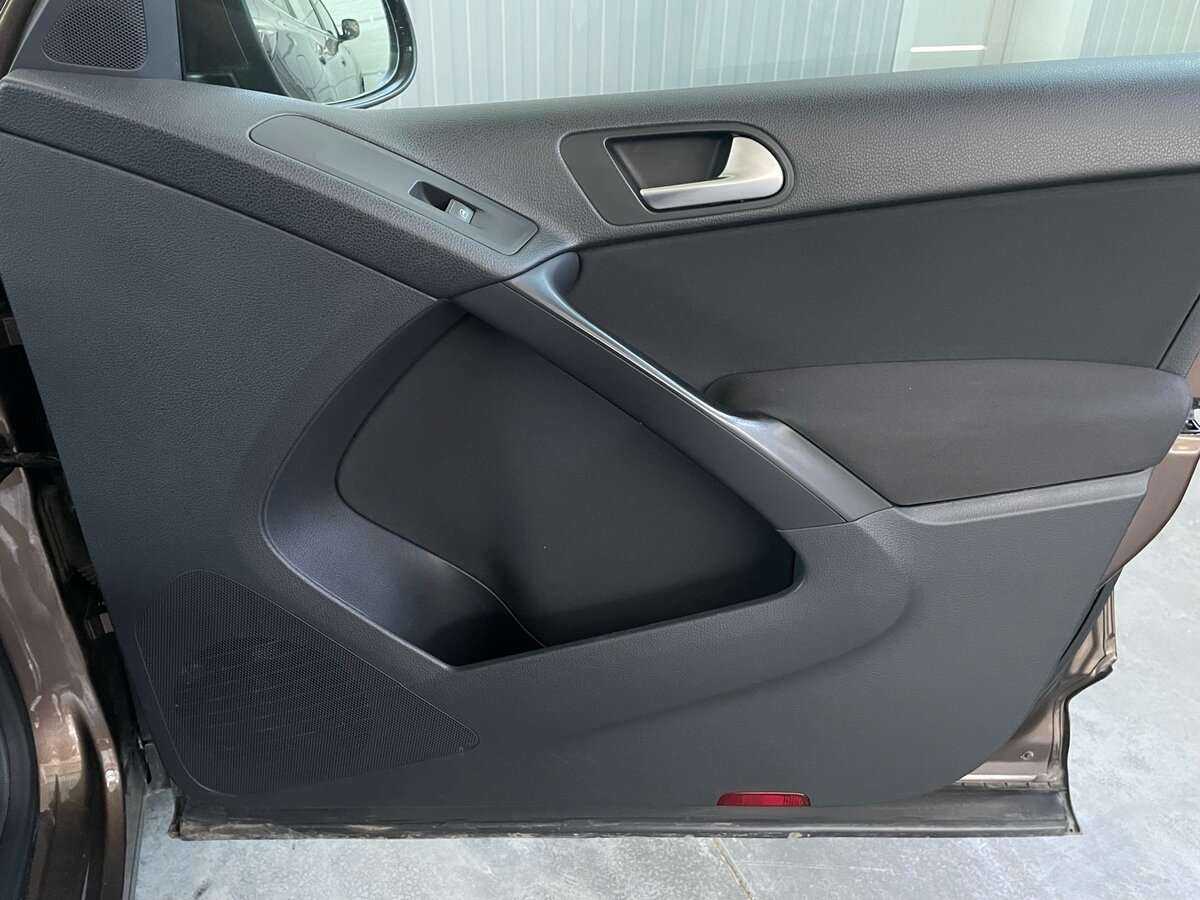 Volkswagen Tiguan с пробегом — 2014 год. Фото: #19