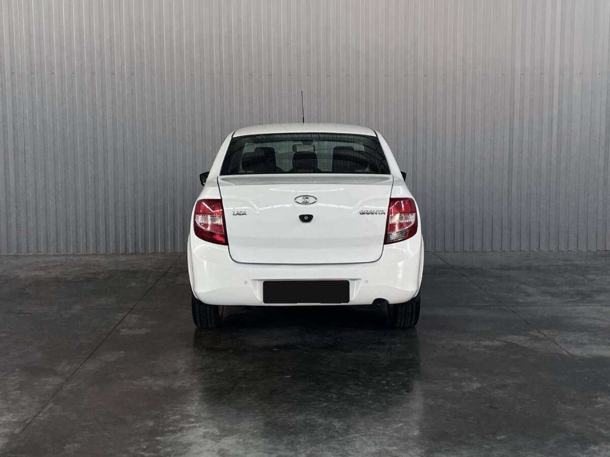 Lada (ВАЗ) Granta с пробегом — 2016 год. Фото: #5