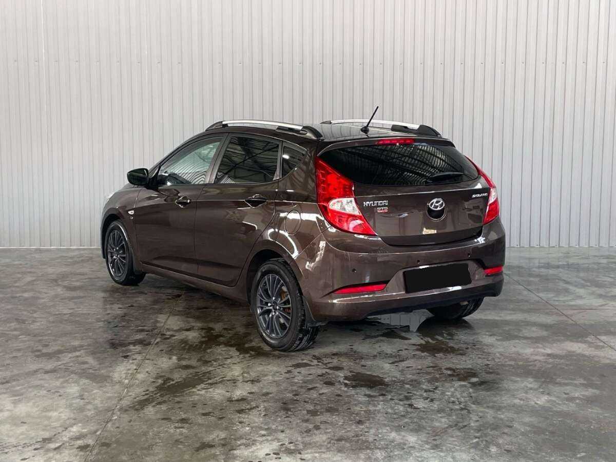 Hyundai Solaris с пробегом — 2015 год. Фото: #6