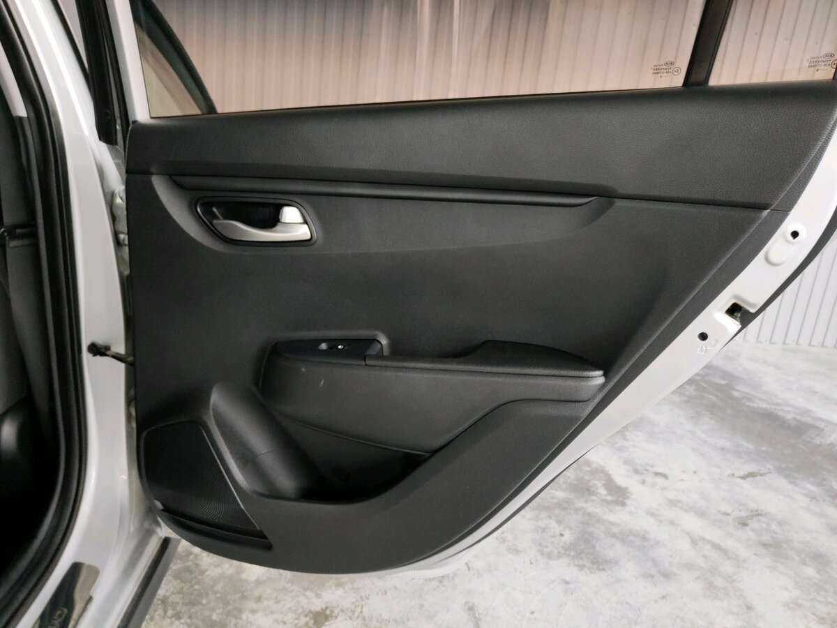 Kia Rio с пробегом — 2019 год. Фото: #17