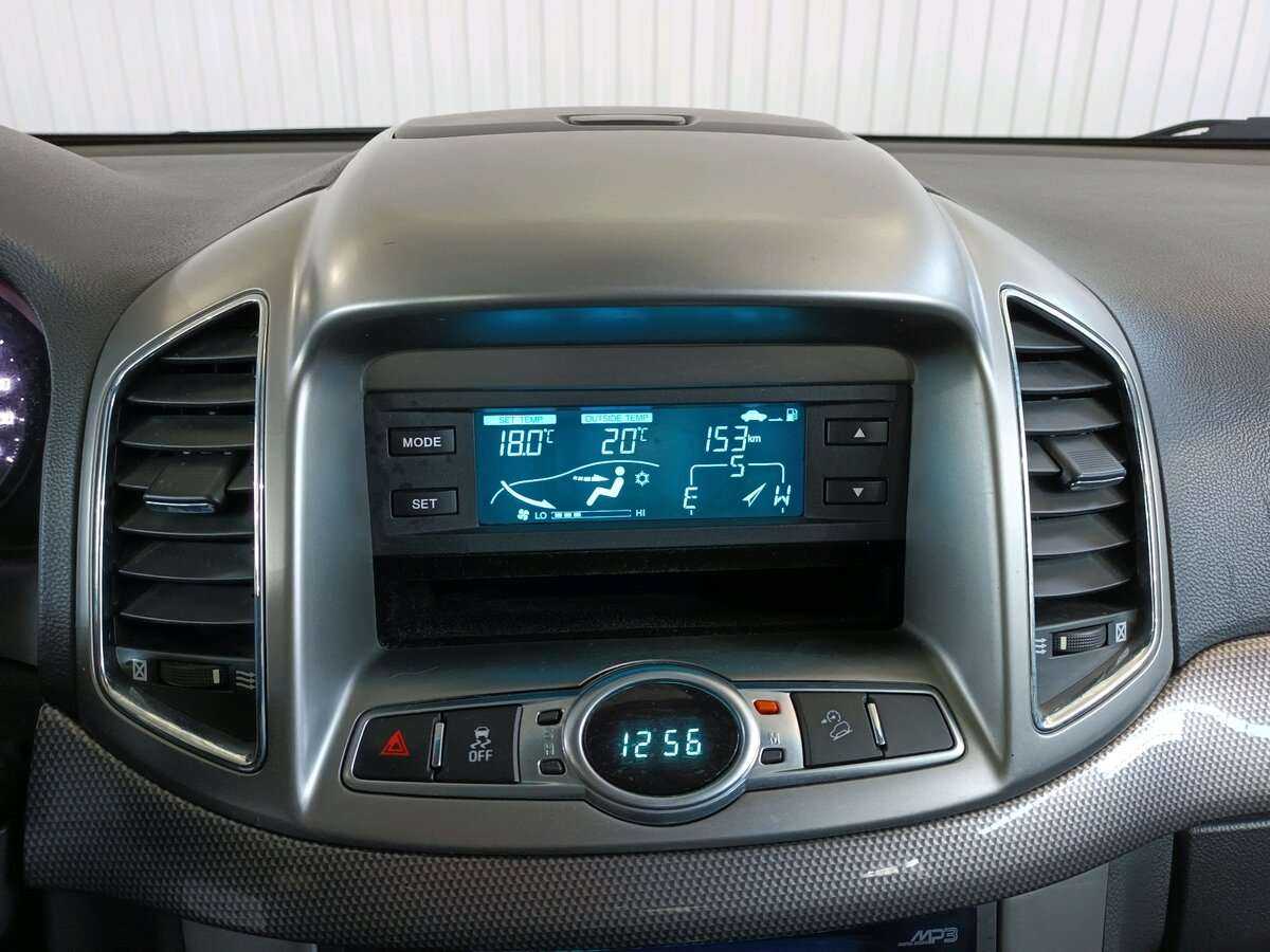 Chevrolet Captiva с пробегом — 2013 год. Фото: #12