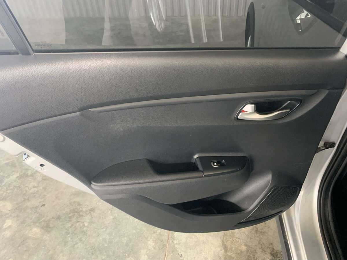 Kia Rio с пробегом — 2019 год. Фото: #17