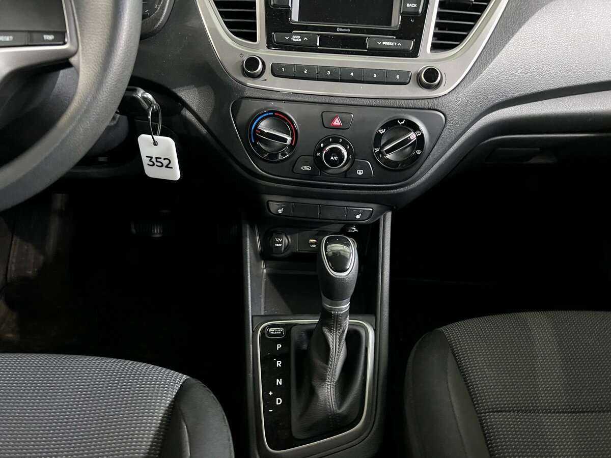 Hyundai Solaris с пробегом — 2021 год. Фото: #12