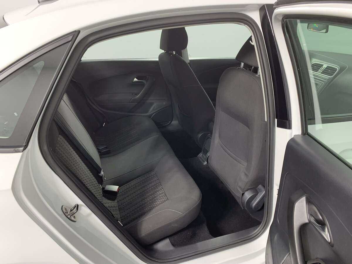 Volkswagen Polo с пробегом — 2019 год. Фото: #14