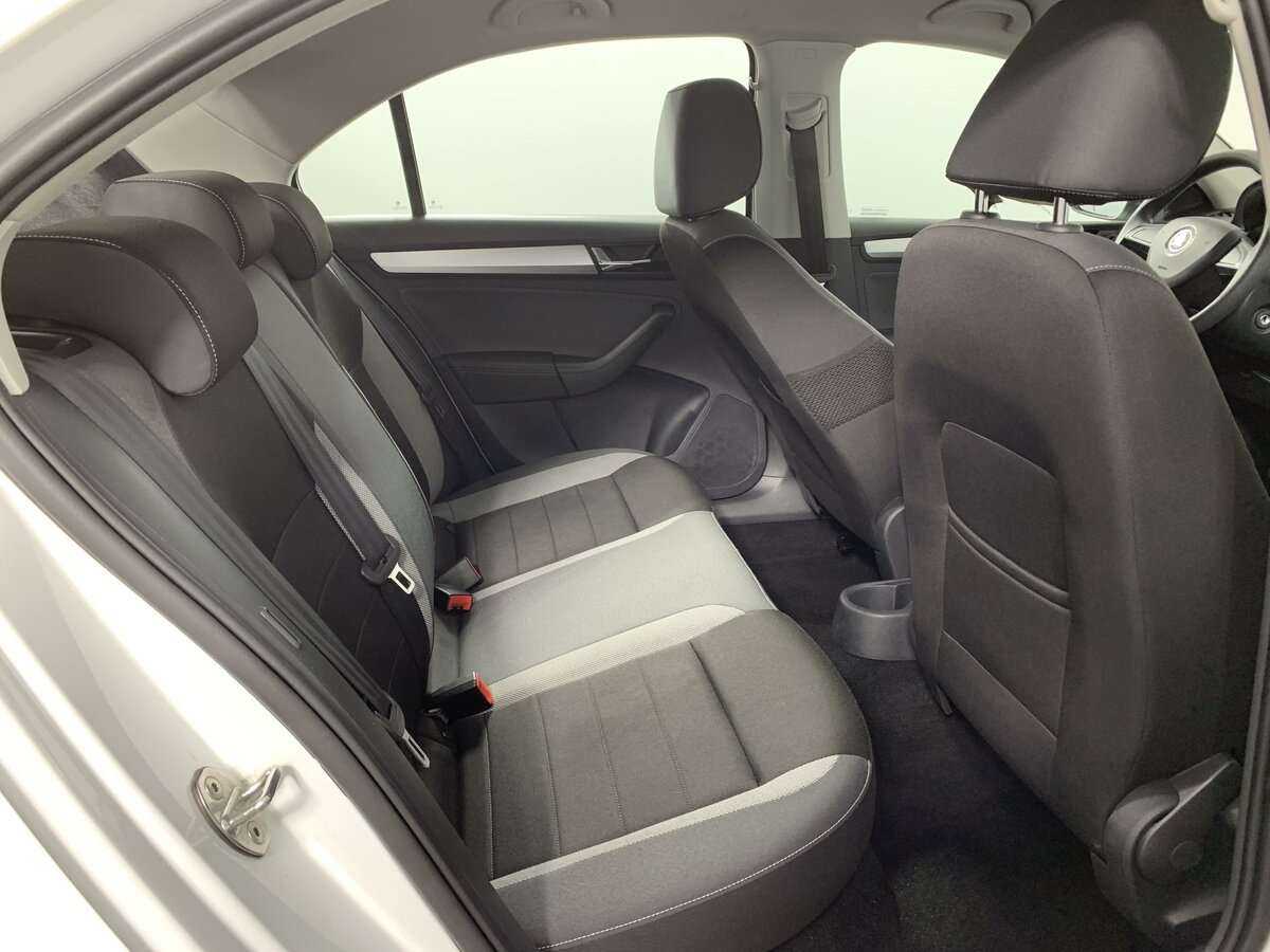 Skoda Rapid с пробегом — 2019 год. Фото: #13