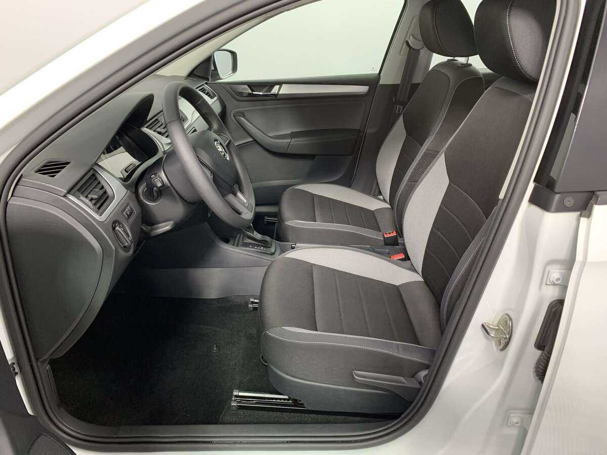 Skoda Rapid с пробегом — 2019 год. Фото: #14