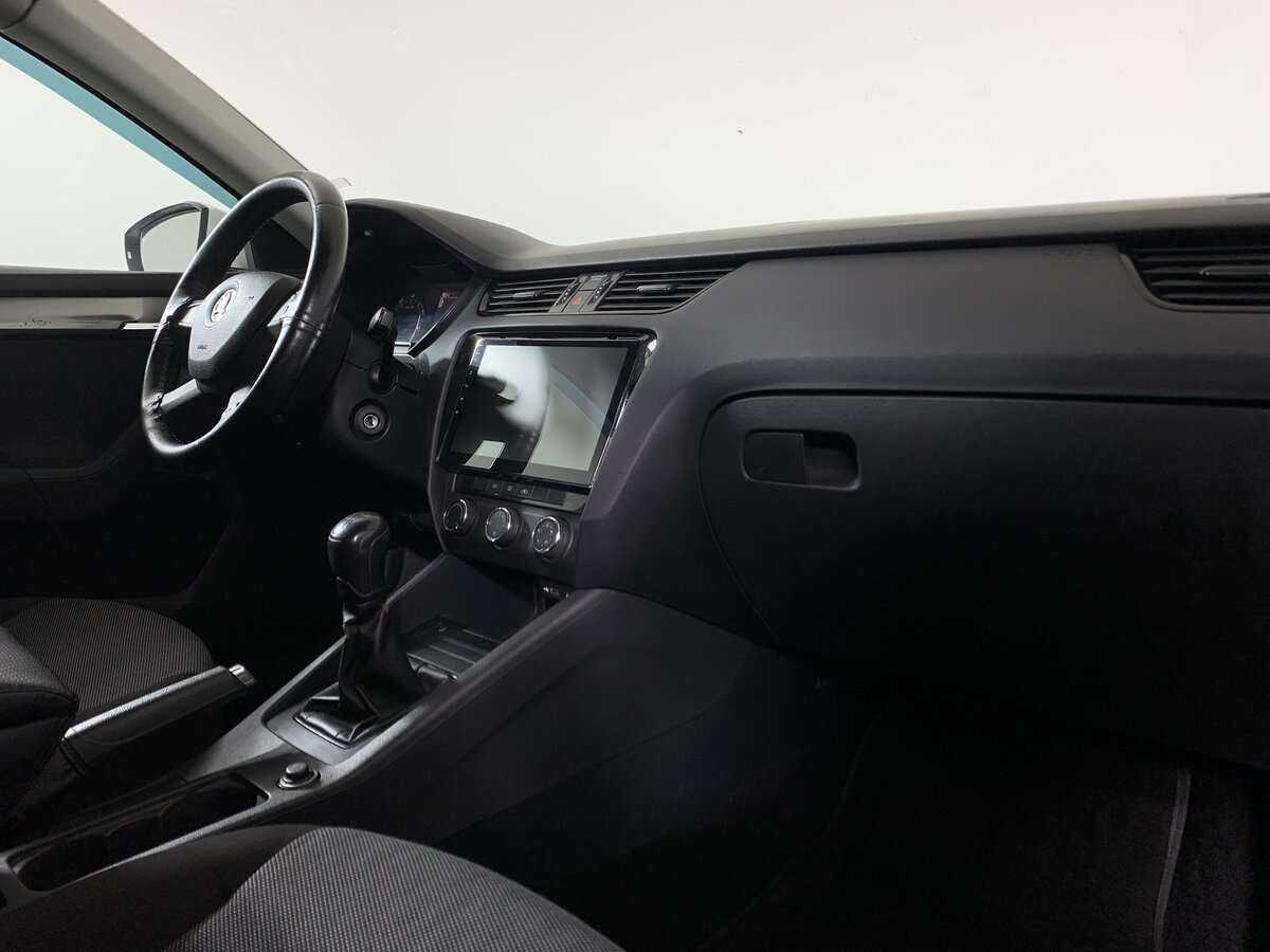 Купить Шкода Октавия, 2014, 221 416 км.. Фото: #10