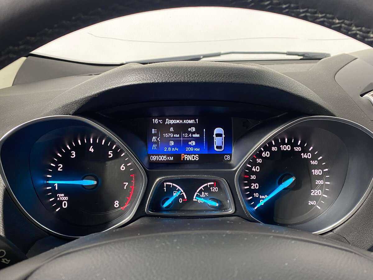 Ford Kuga с пробегом — 2017 год. Фото: #12