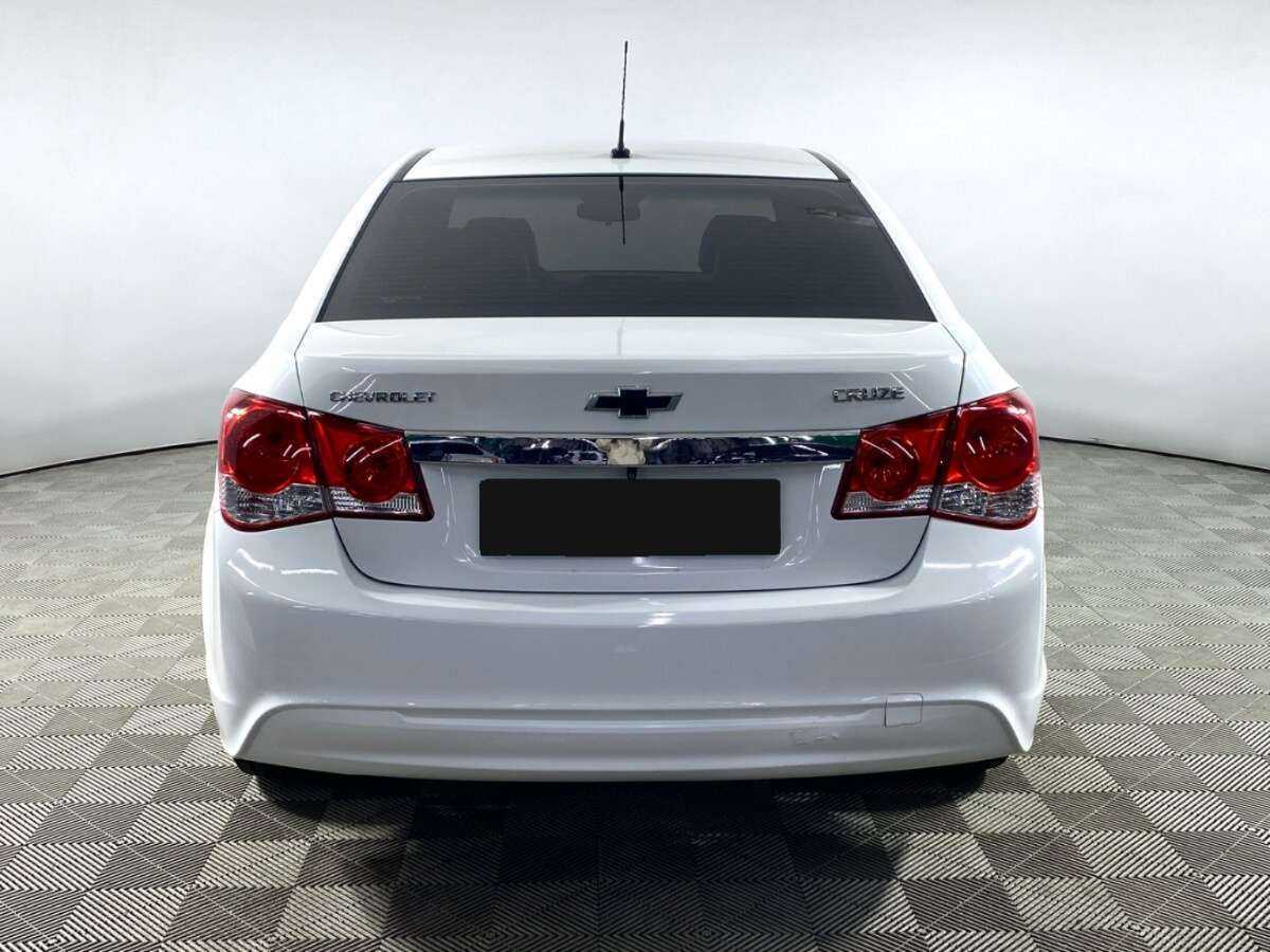 Chevrolet Cruze с пробегом — 2013 год. Фото: #4