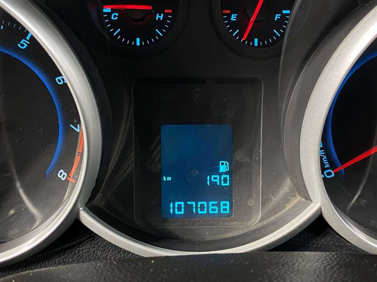 Chevrolet Cruze с пробегом — 2013 год. Фото: #13