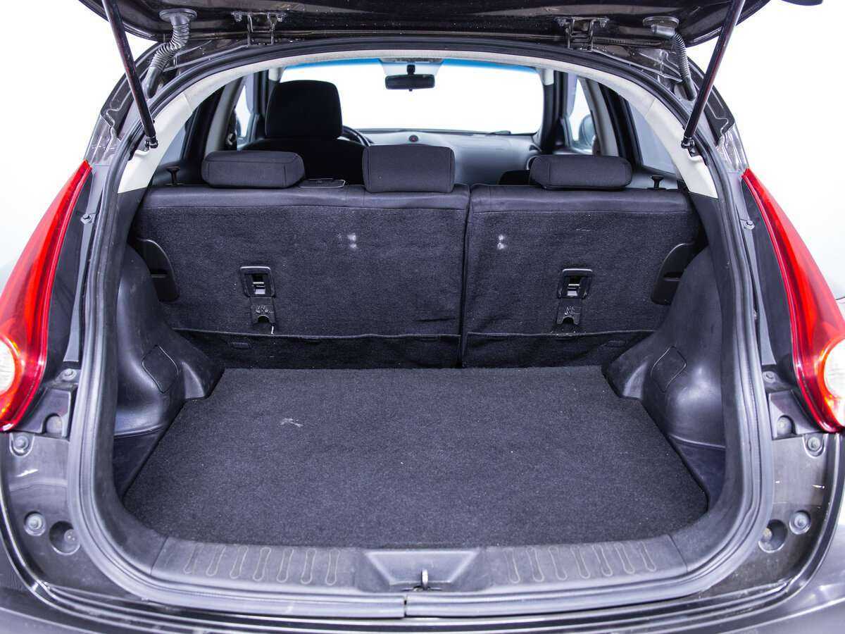 Nissan Juke с пробегом — 2012 год. Фото: #8