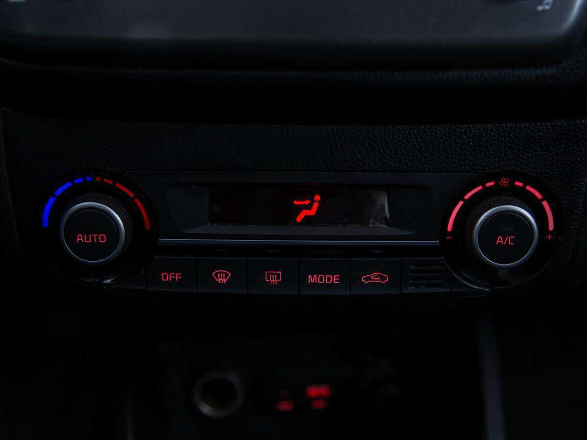 Купить Киа Рио, 2017, 138 126 км.. Фото: #17