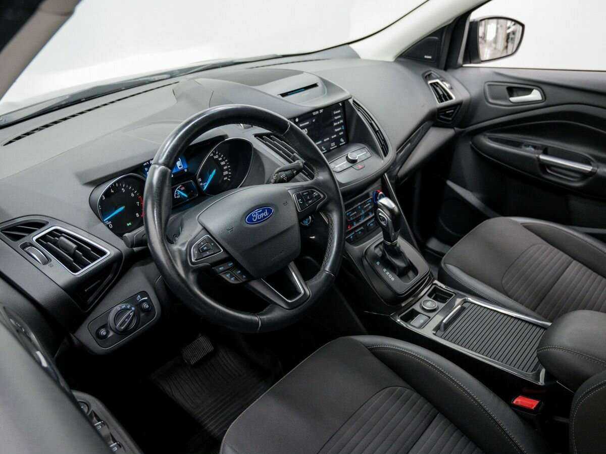 Ford Kuga с пробегом — 2019 год. Фото: #18