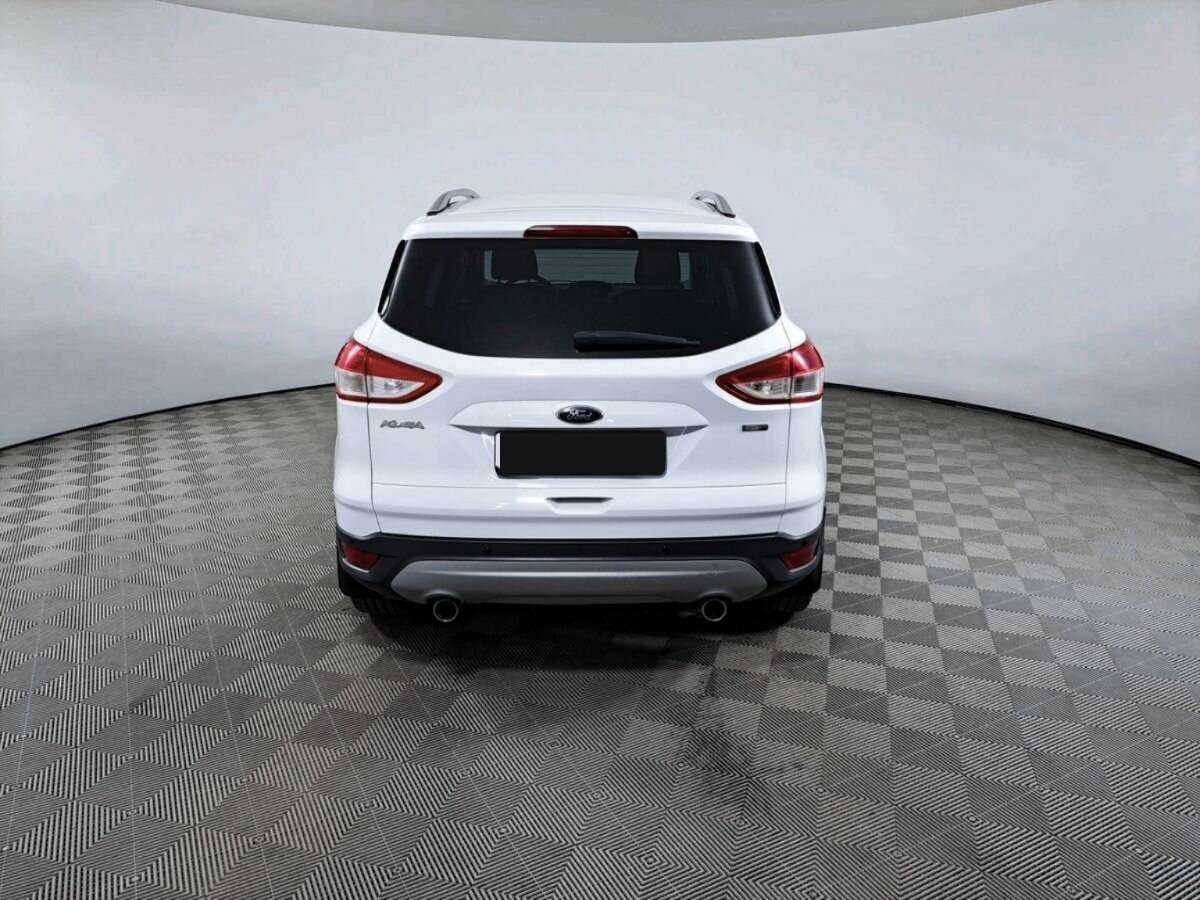 Ford Kuga с пробегом — 2015 год. Фото: #5