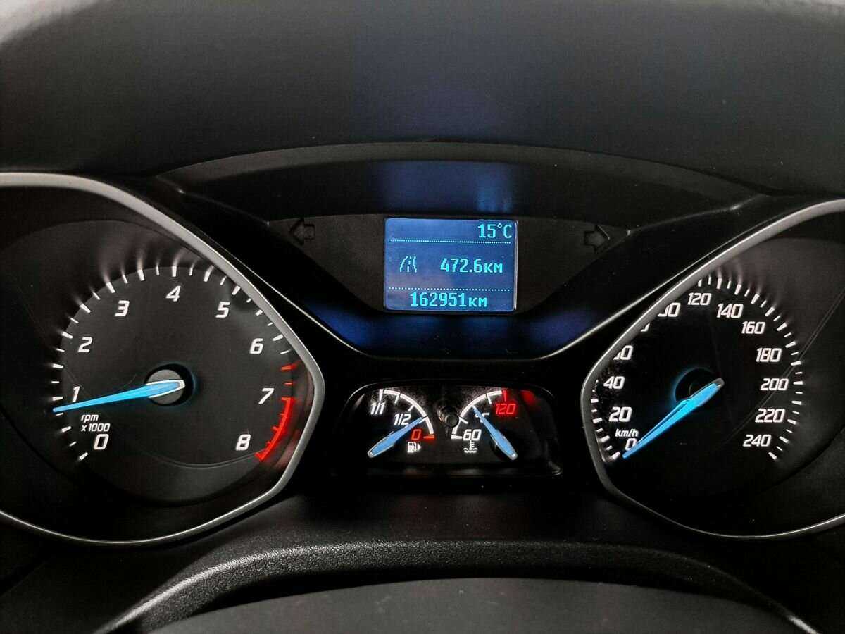 Ford Focus с пробегом — 2012 год. Фото: #8