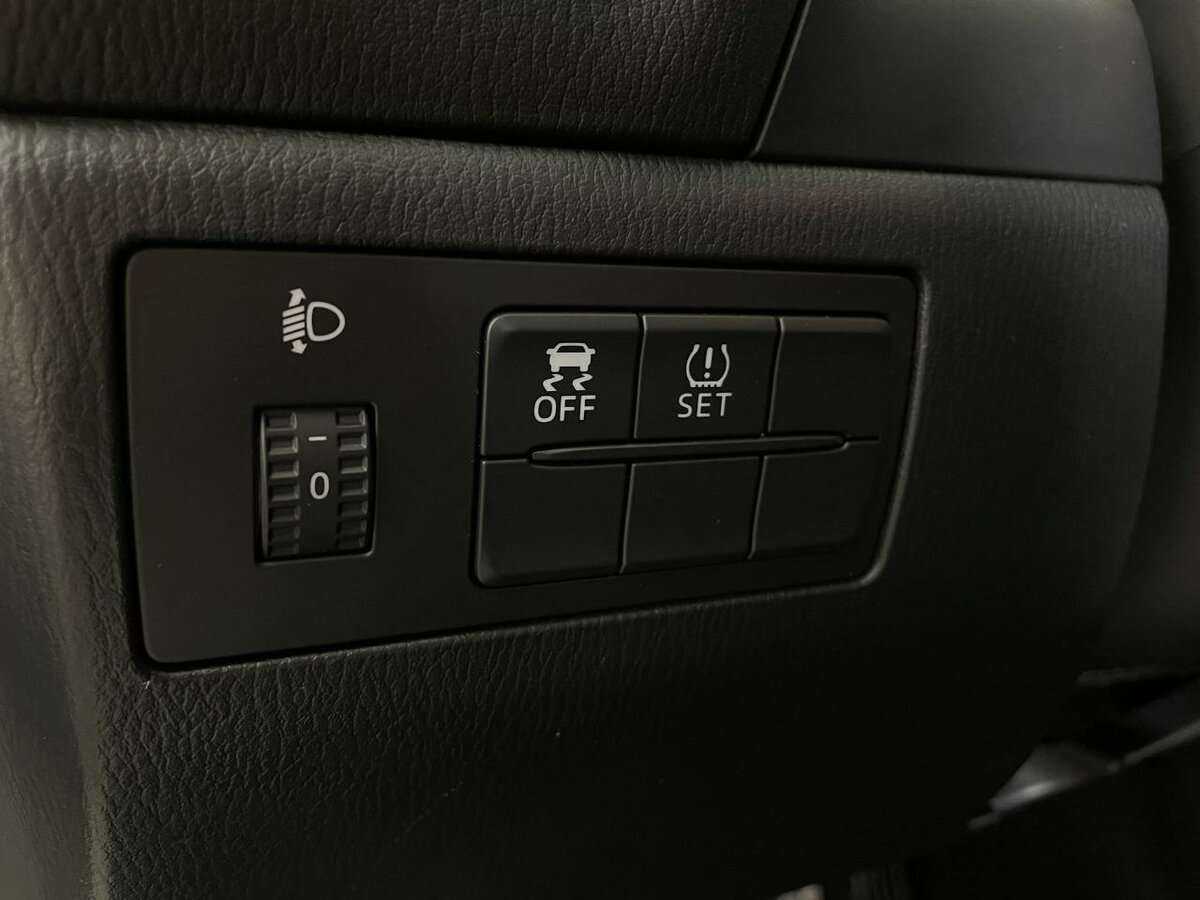 Mazda 3 с пробегом — 2014 год. Фото: #8