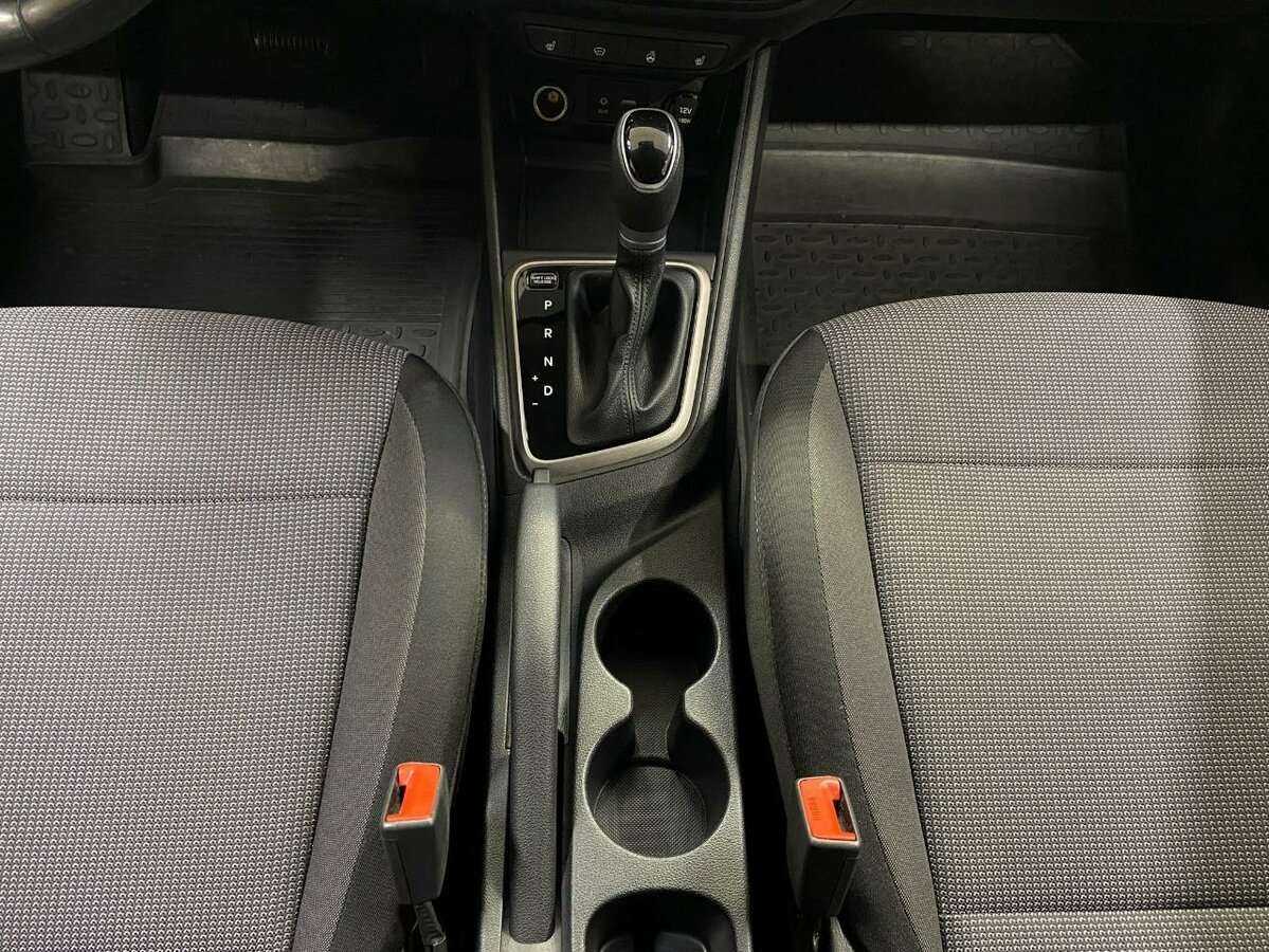 Hyundai Solaris с пробегом — 2018 год. Фото: #12