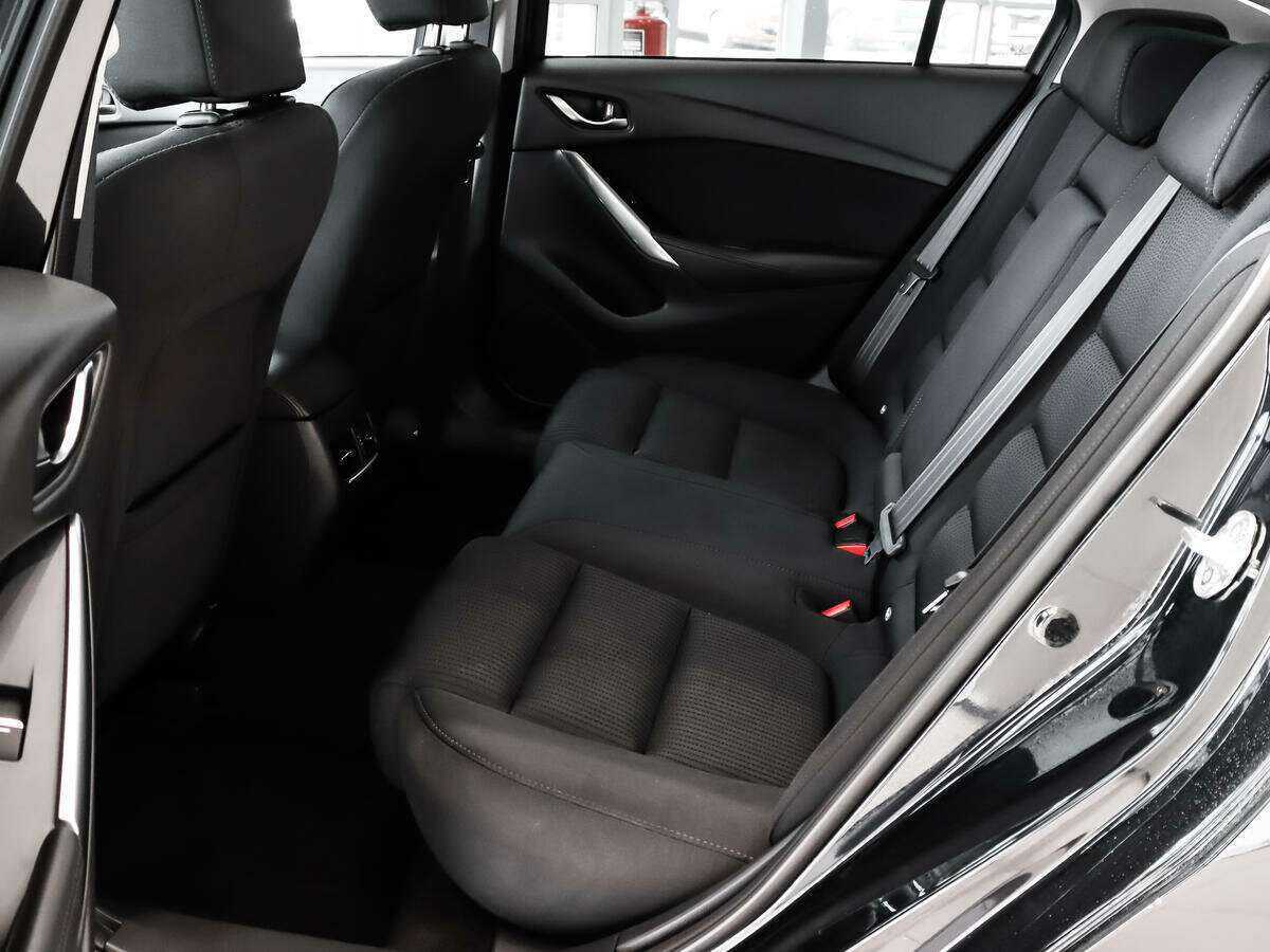 Mazda 6 с пробегом — 2015 год. Фото: #10