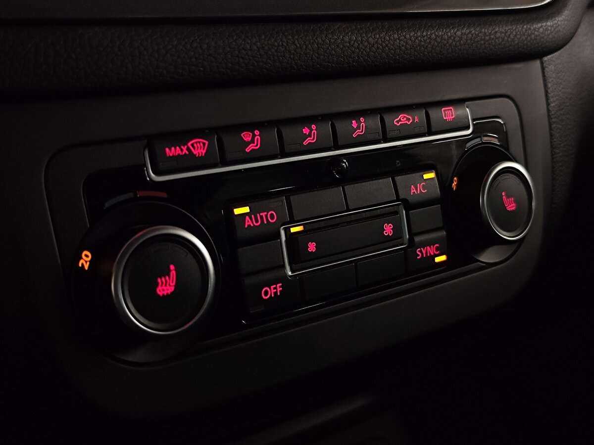 Volkswagen Tiguan с пробегом — 2012 год. Фото: #14