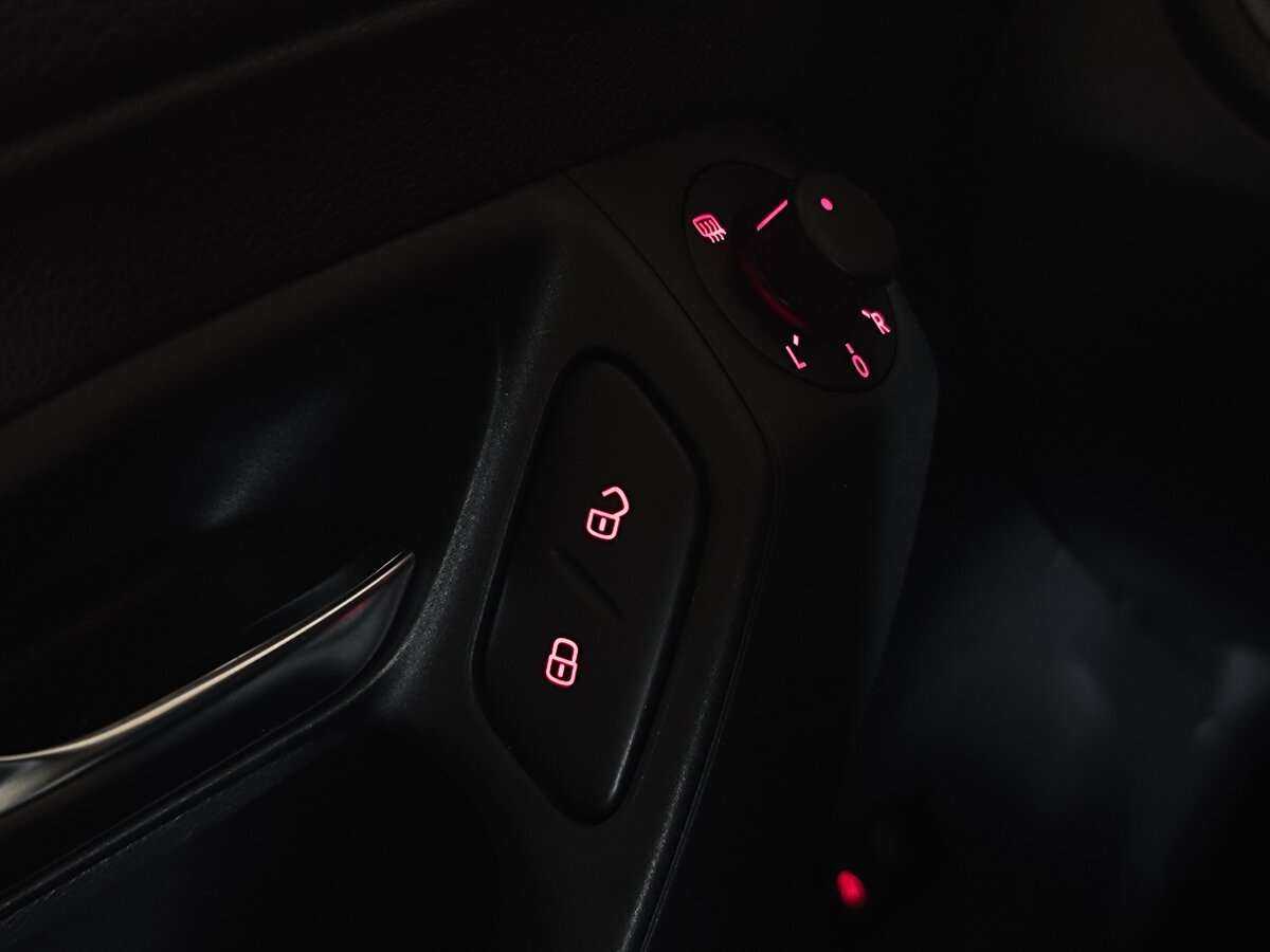 Volkswagen Polo с пробегом — 2018 год. Фото: #17