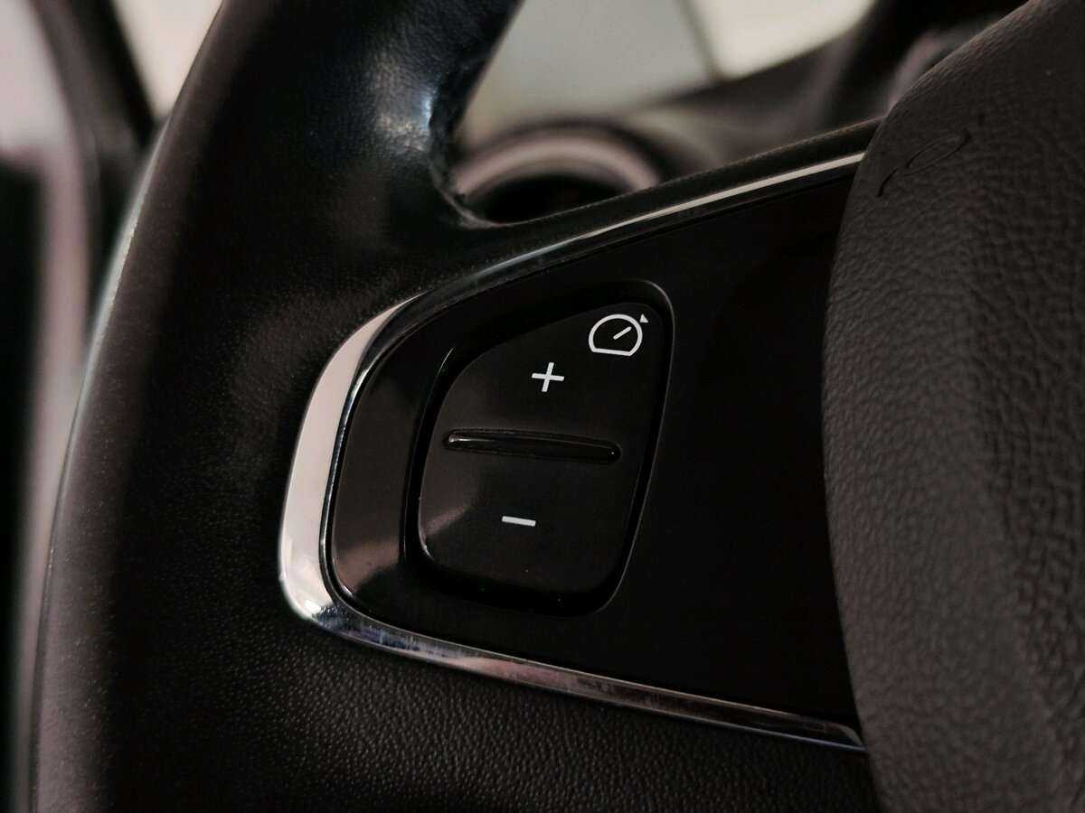 Renault Kaptur с пробегом — 2016 год. Фото: #17