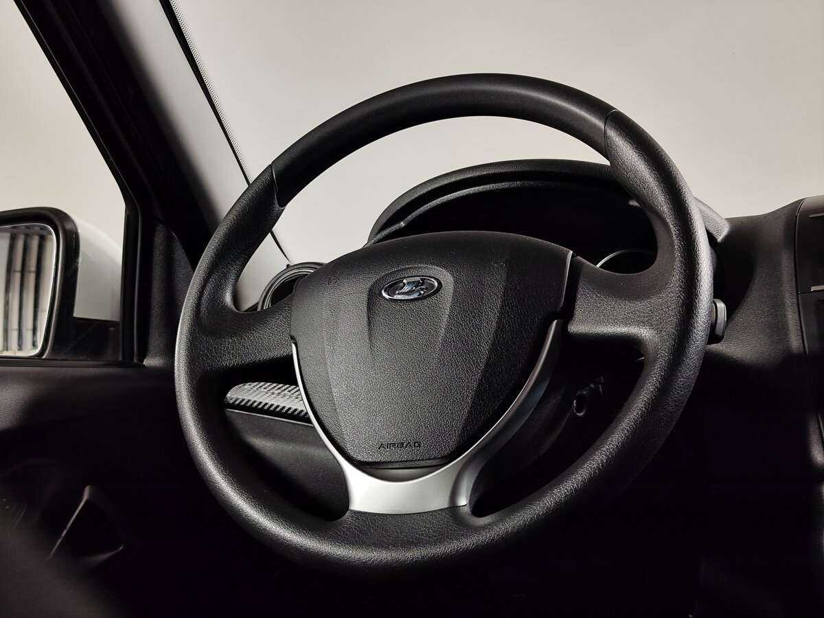 Lada (ВАЗ) Granta с пробегом — 2019 год. Фото: #10