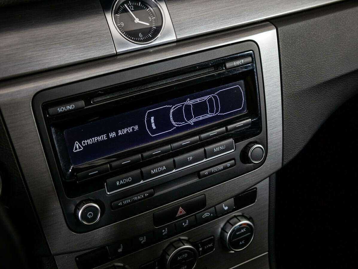 Volkswagen Passat с пробегом — 2012 год. Фото: #13