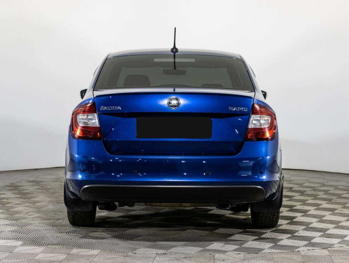Skoda Rapid с пробегом — 2017 год. Фото: #5